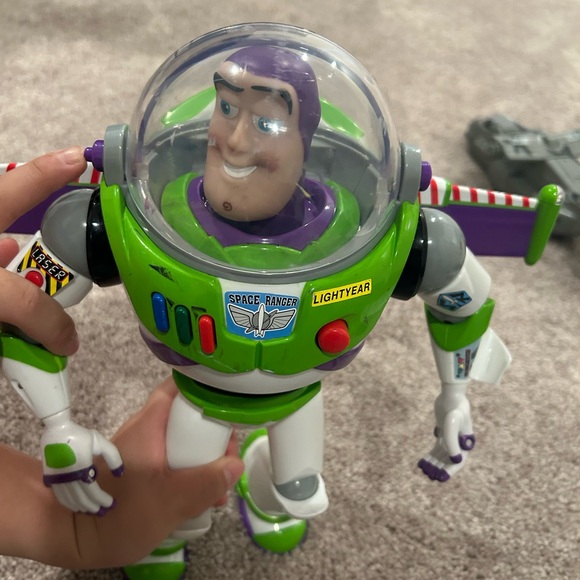 Disney Store Buzz Lightyear Talking Action Figure - Picture 10 of 12